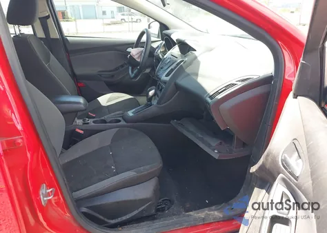 2014 Ford Focus Se z USA, uszkodzony, nr VIN 1FADP3F24EL156853